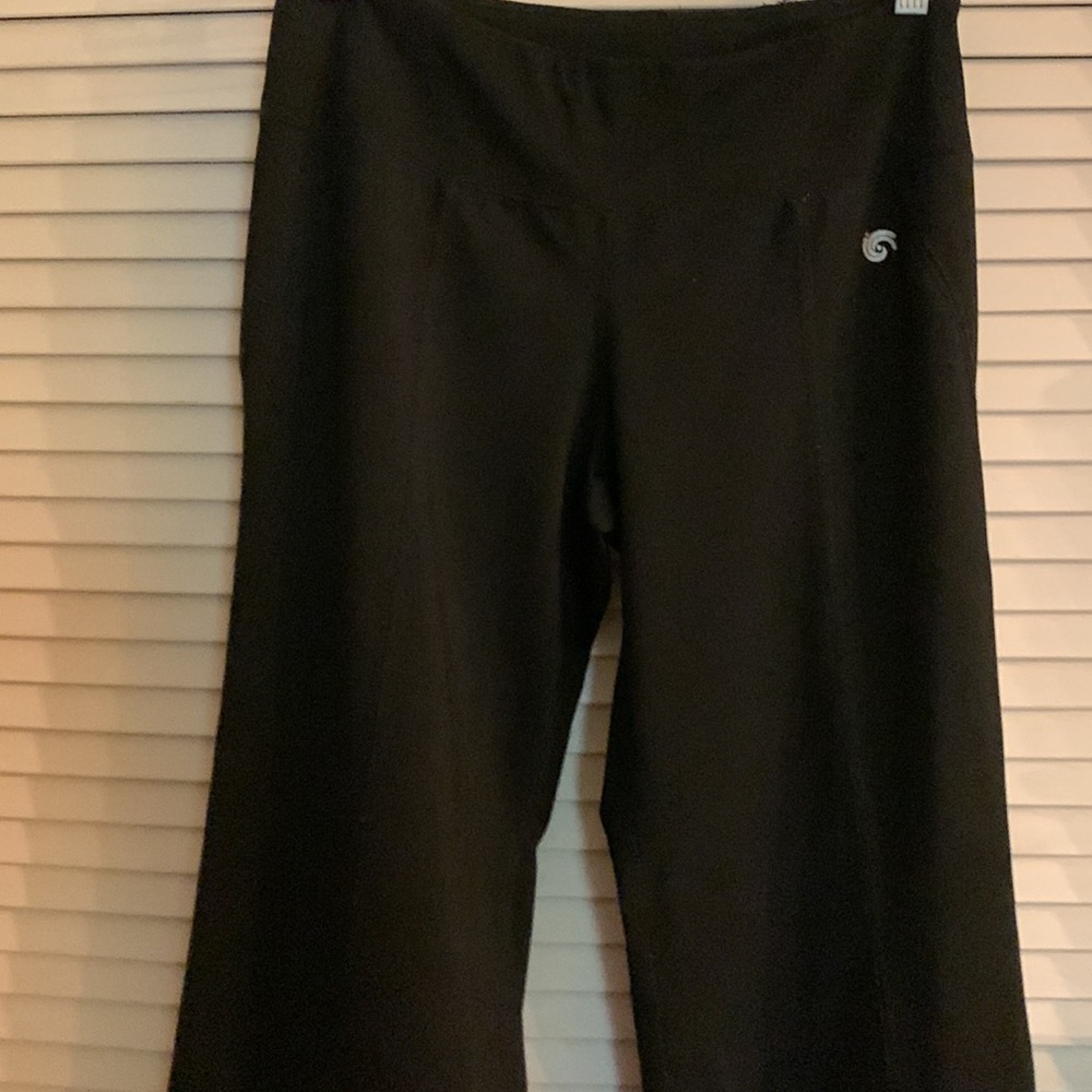 Inmotion vintage black workout pants small